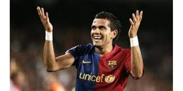 De rugnummers van Dani Alves door de jaren heen